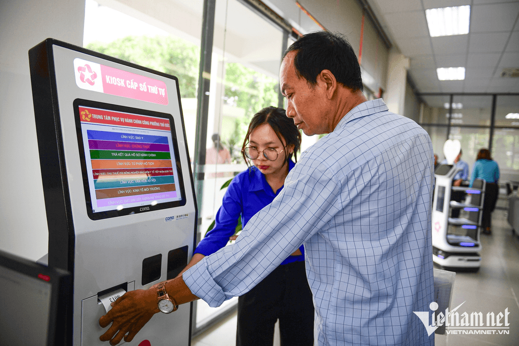 Vietnam adopts its national digital transformation strategy through 2030